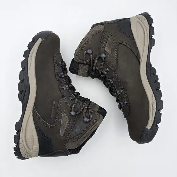 NWOT Columbia Women’s Newton Ridge™ Plus Waterproof Hiking Boots, Size 6