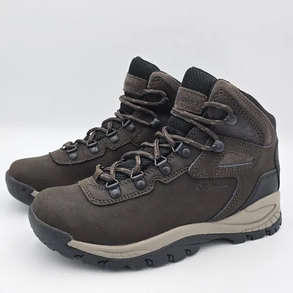 NWOT Columbia Women’s Newton Ridge™ Plus Waterproof Hiking Boots, Size 6