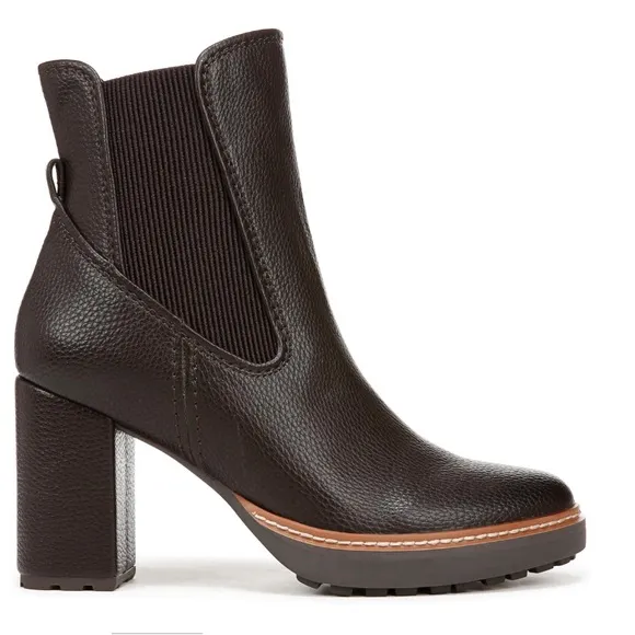 NWOT Elegant Brown Faux Leather Ankle Boots by Naturalizer-Size 10