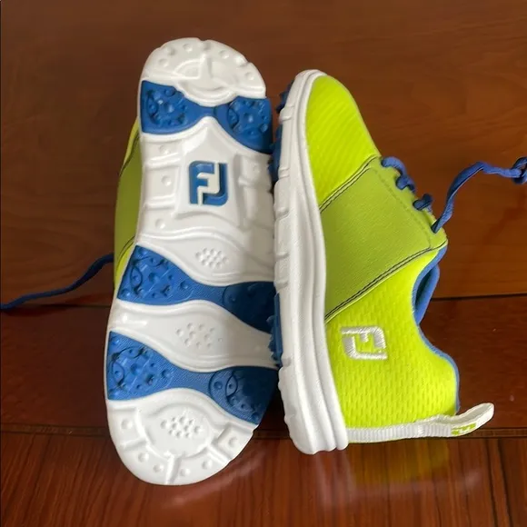 NWOT FootJoy Green and Blue Golf Sneakers Lightweight Mesh