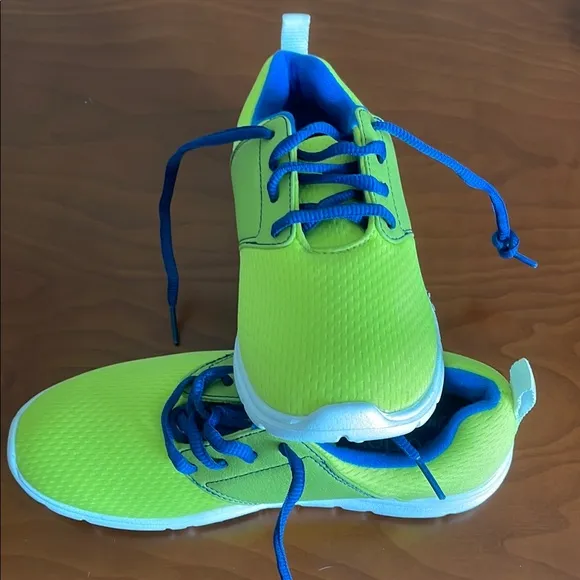 NWOT FootJoy Green and Blue Golf Sneakers Lightweight Mesh