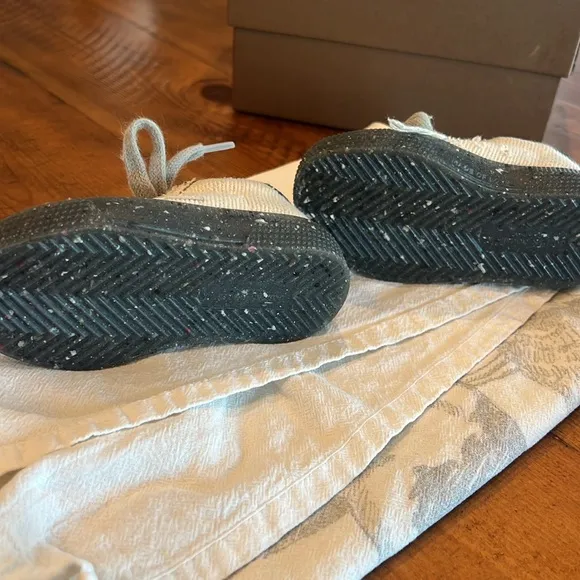 NWOT Golden Goose Toddler Sneakers size 20