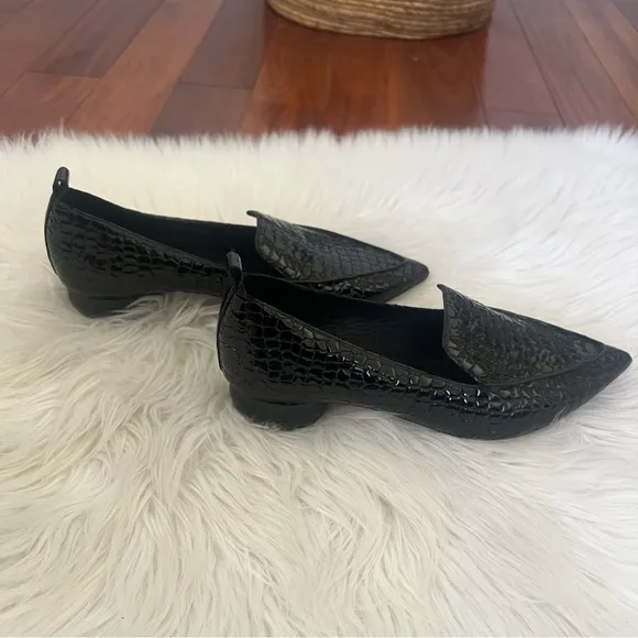 NWOT Jeffrey Campbell Viona flats black  patent Croc  Flats Slip On 7.5