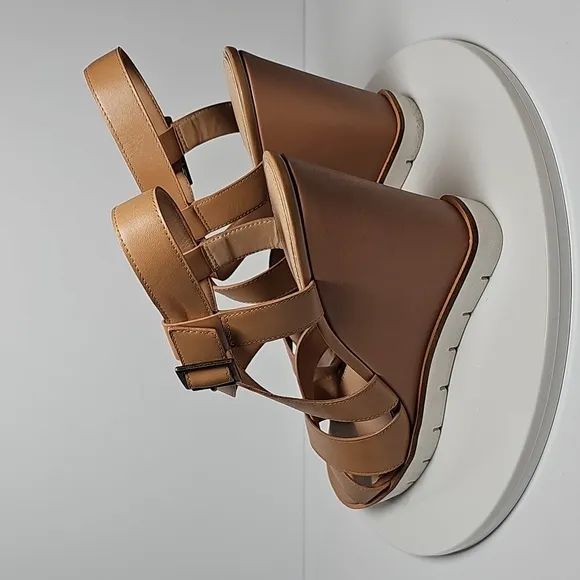 NWOT Linea Paolo High Wedge Sandals Slingback Adjustable Ankle Strap Tan 10