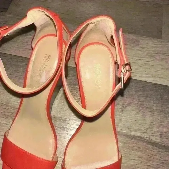 NWOT Michael Kors Fiona wedge ORANGE ankle strap size 7.5 M