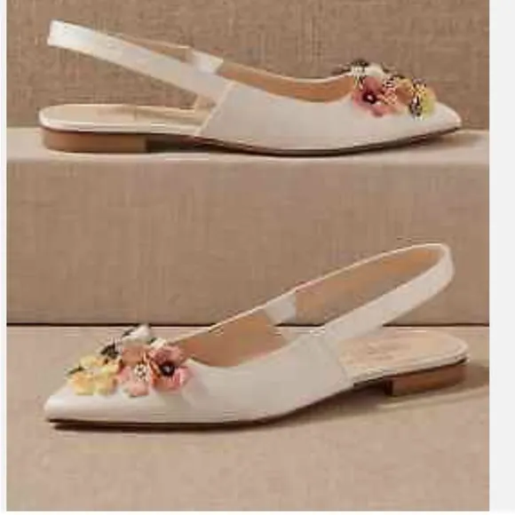 NWOT POKEMAOKE SIZE 40 FLOWERS IVORY FLATS EVENING FORMAL SLIP ON SLING BACK