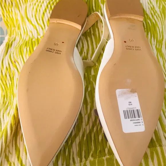 NWOT POKEMAOKE SIZE 40 FLOWERS IVORY FLATS EVENING FORMAL SLIP ON SLING BACK