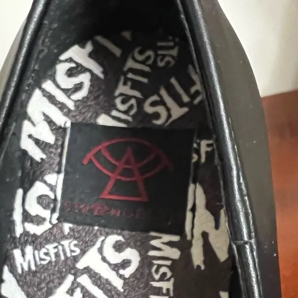 NWOT STRANGE CULT x MISFITS band Lydia slip on Flats black &amp; white goth punk  10