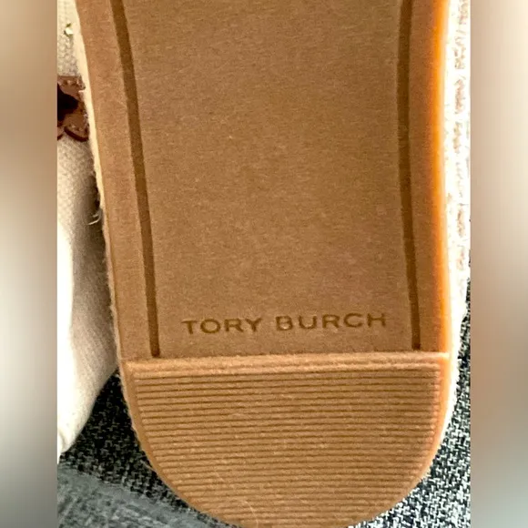 NWOT Tory Burch Cream and Brown Espadrilles with Woven Toe.Size 8M. Never worn.