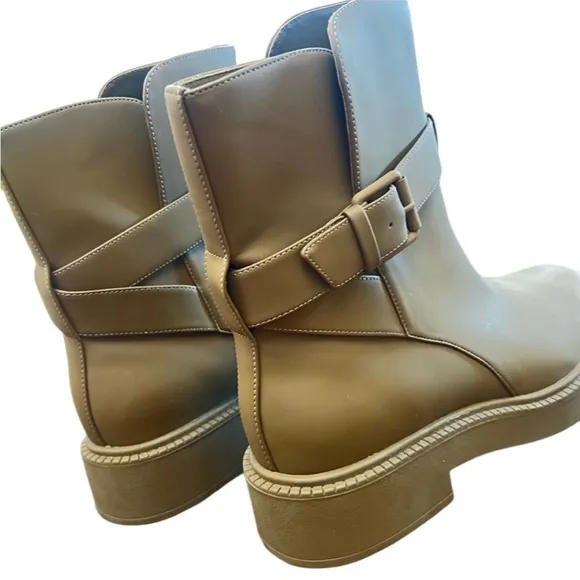 NWOT Vince Kaelyn Waterproof Pull on Boots – Sz 9