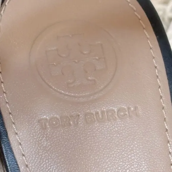 NWOT…Tory Burch Navy Ankle Strap Sandal, S/N 40038