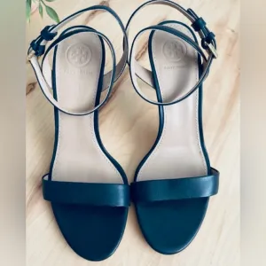 NWOT…Tory Burch Navy Ankle Strap Sandal, S/N 40038