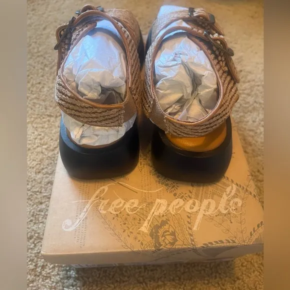NWT Free People Mandi Weave Sandals Size 8