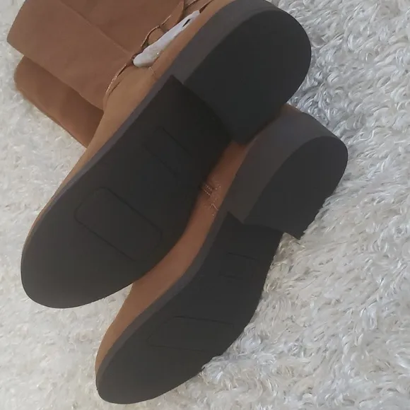 NWT Girl's Tall Boots memory foam