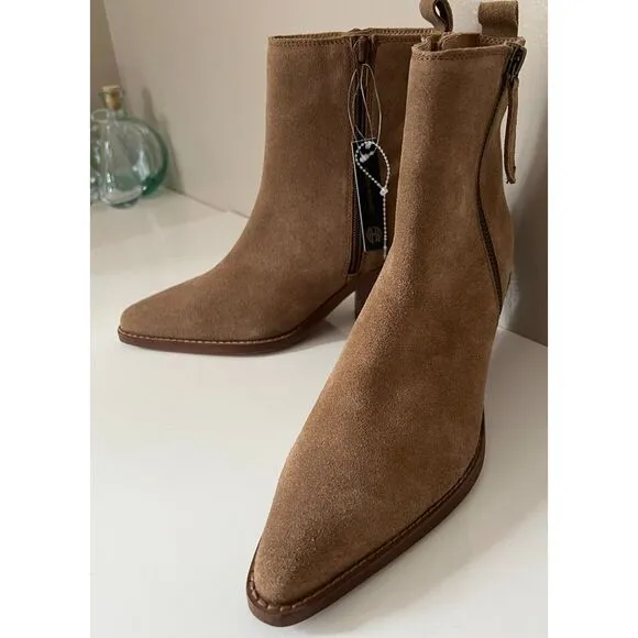 NWT House of Harlow tan suede cowgirl boots. Size 8.