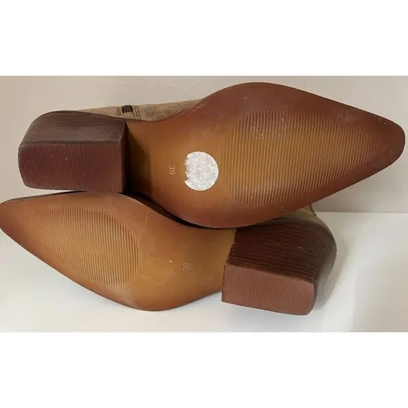 NWT House of Harlow tan suede cowgirl boots. Size 8.