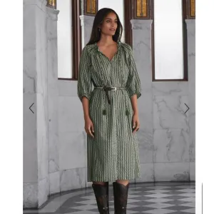 NWT! Johnny Was Calme Split Ruffle Neck Midi Dress - Size XS (Runs Large)