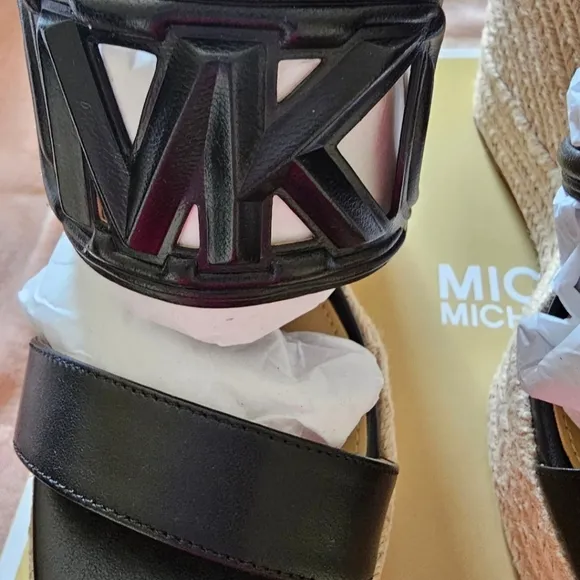 NWT Michael Kors Platform Sandals