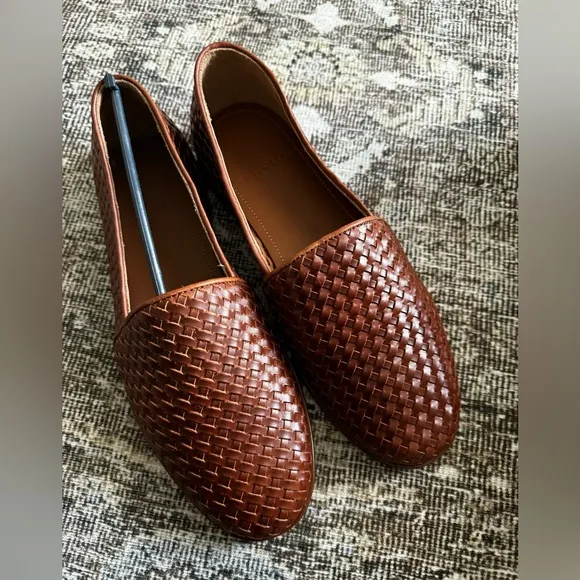 NWT Nisolo Mara slip on woven flats size 8