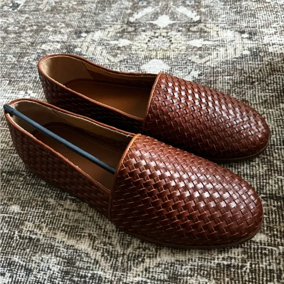 NWT Nisolo Mara slip on woven flats size 8