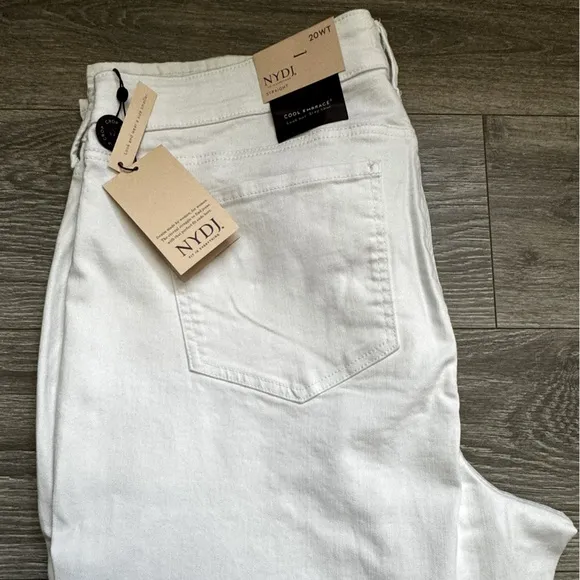 NWT NYDJ Women's Plus Size White Crop Marilyn Straight Denim Jeans Size 20WT