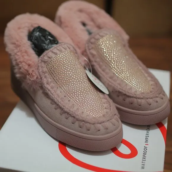 NWT Pink Embellished Waterproof Faux-Fur &amp; Genuine Suede Mocassin Sneakers.