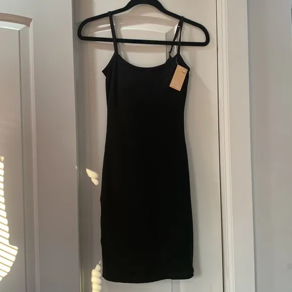 NWT Popilush Black Built in‎ Shape-wear Midi Dress