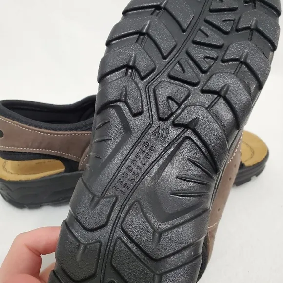 NWT Spring Step Mysia Black/Brown Strap Sandals