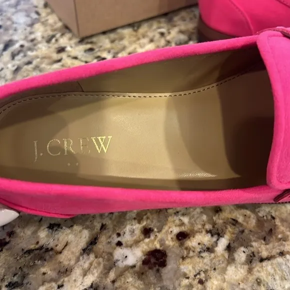 NWT STILL IN THE BOX, J.CREW, HOT PINK OR FUCHSIA BOW LOAFERS SIZE 9 WOMEN’S