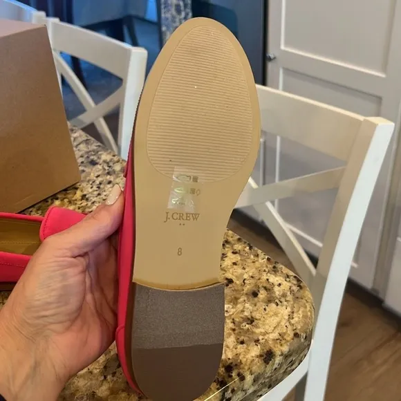 NWT STILL IN THE BOX, J.CREW, HOT PINK OR FUCHSIA BOW LOAFERS SIZE 9 WOMEN’S