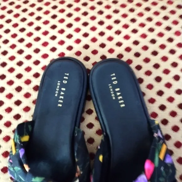 NWT Ted Baker London  &quot;Ashina&quot; Floral Knott  Sandal