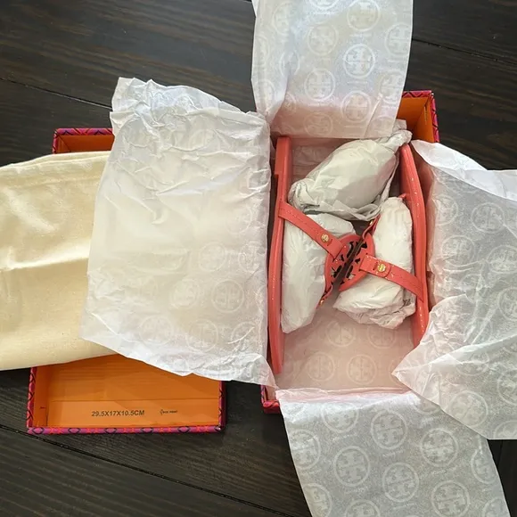 NWT Tory Burch Miller Sandals