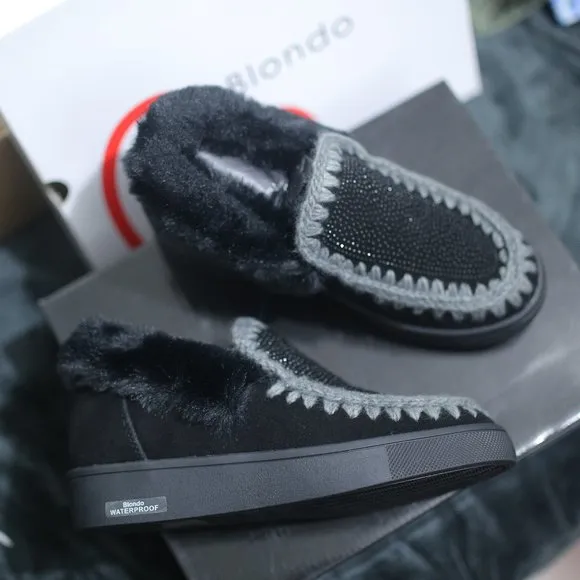 NWT Waterproof Genuine Suede and Faux Fur Mocassin Boots.