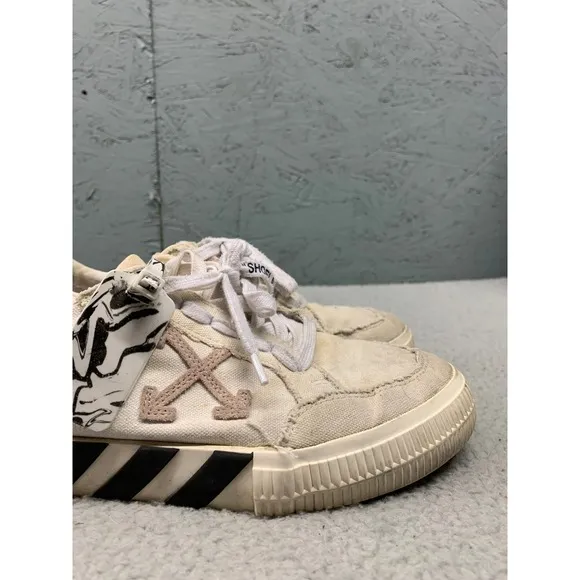 Off-White Vulcanized Low Canvas Sneakers Size 37 White Black Arrows Stripe Sole