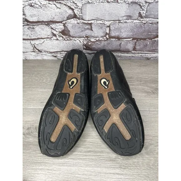 Olukai Akepa Moc Slip On Loafers Men's size 10.5 Black Leather