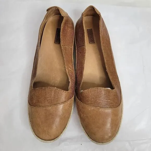 Olukai leather slip on Esperellda Flats W9