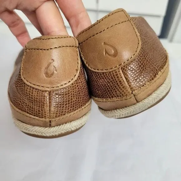 Olukai leather slip on Esperellda Flats W9