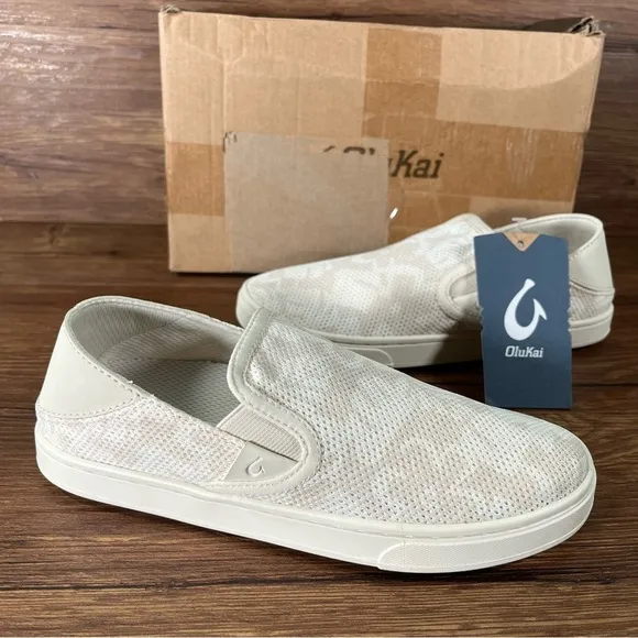 Olukai NEW Peheua White Slip-On Sneakers Loafers Women’s Size 5 Shoes Sneakers