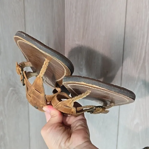 Olukai Women Honoka'a 20325 T strap Leather Sandals shoes sz 10