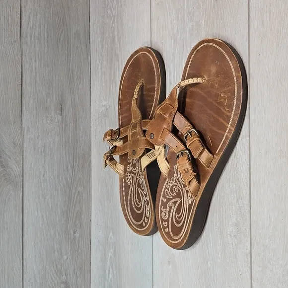 Olukai Women Honoka'a 20325 T strap Leather Sandals shoes sz 10