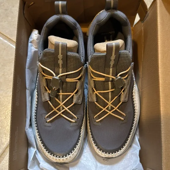 On Cloudaway Sneakers