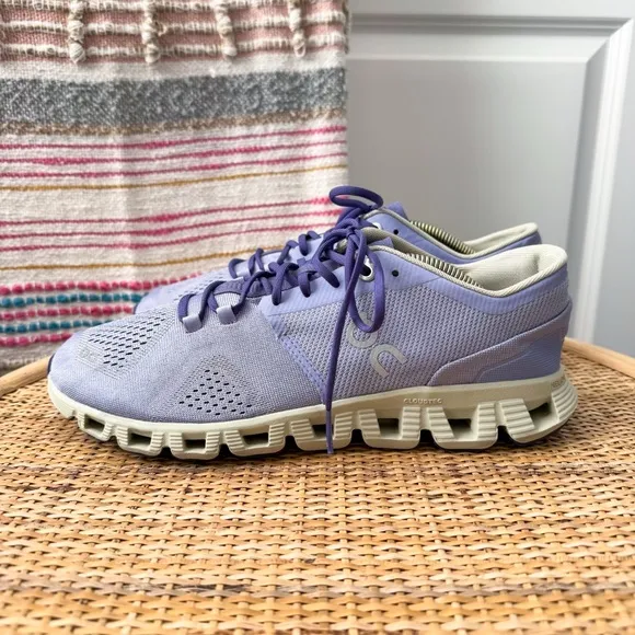 On Running Cloud X Lavender Ice Road Running Walking Sneakers Women’s Size 9.5