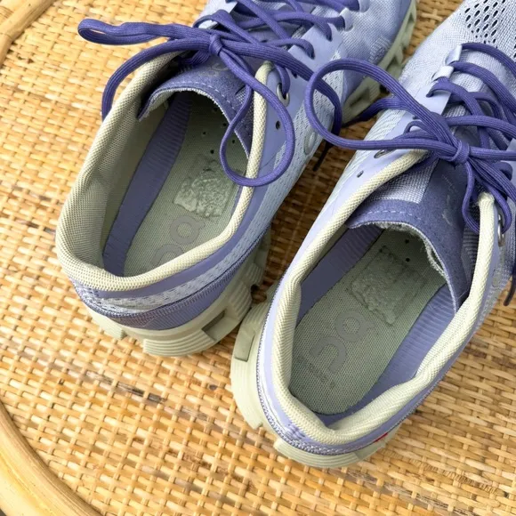 On Running Cloud X Lavender Ice Road Running Walking Sneakers Women’s Size 9.5
