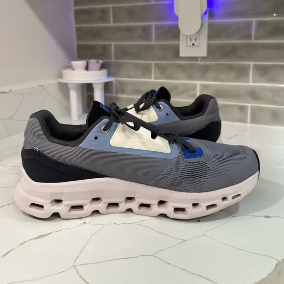 On Running Cloudstratus Sneakers. Men’s size 10 M. Color Fossil Midnight.