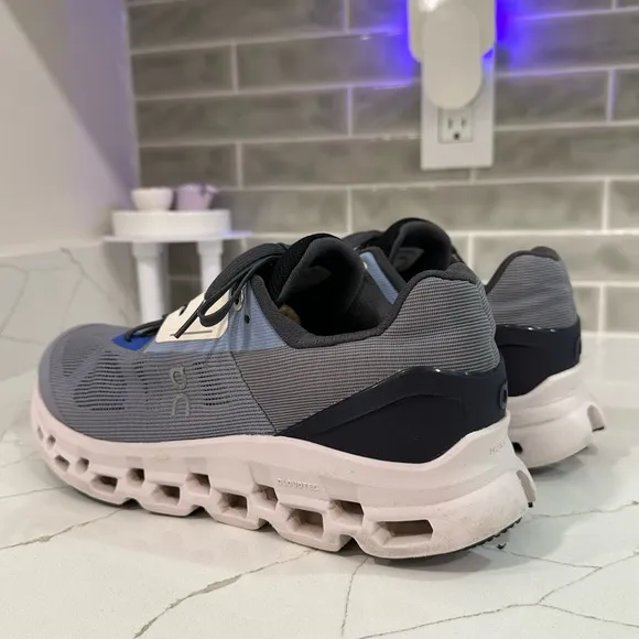 On Running Cloudstratus Sneakers. Men’s size 10 M. Color Fossil Midnight.