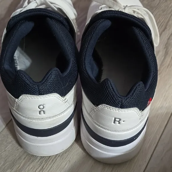 On Running White Sneakers Classic Athletic Design