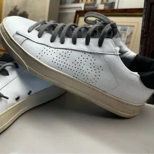 P448, John Sneakers 40 / 9.5 women’s white sneakers