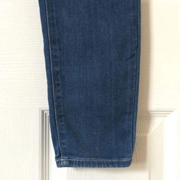 Paige Hoxton Classic Mid Rise Medium Wash Ultra Skinny Jeans Blue 26