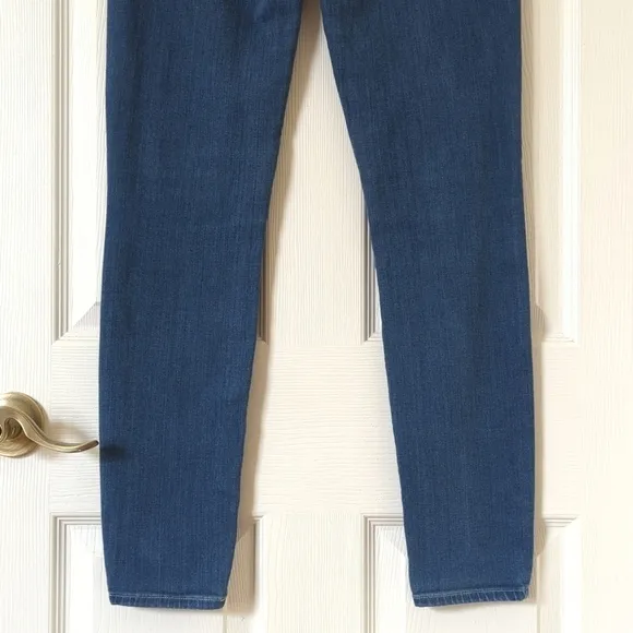 Paige Hoxton Classic Mid Rise Medium Wash Ultra Skinny Jeans Blue 26