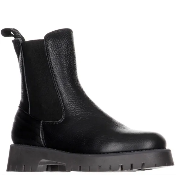Pajar Nureia Chelsea Boots Black Pull On